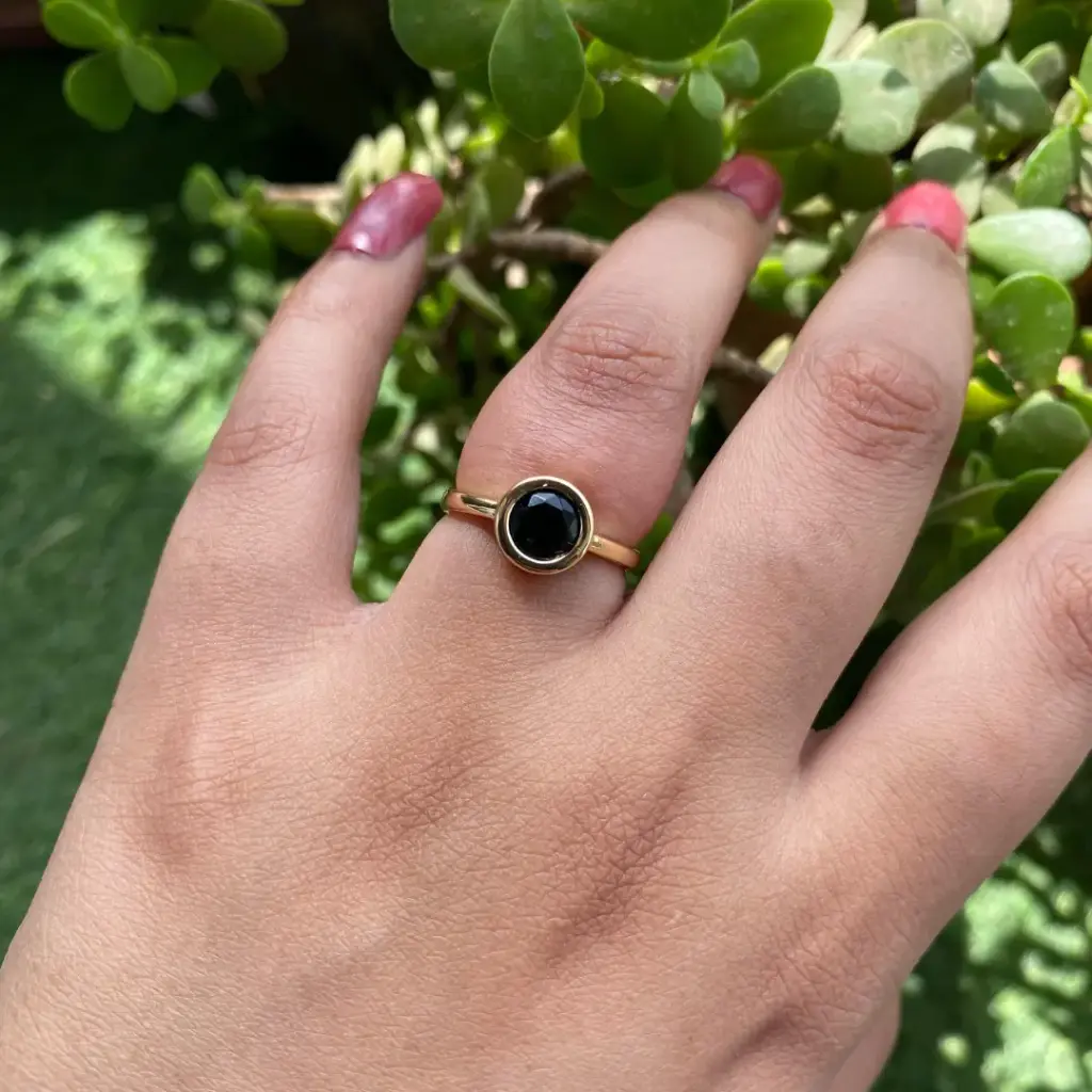 Black round Crystal Ring