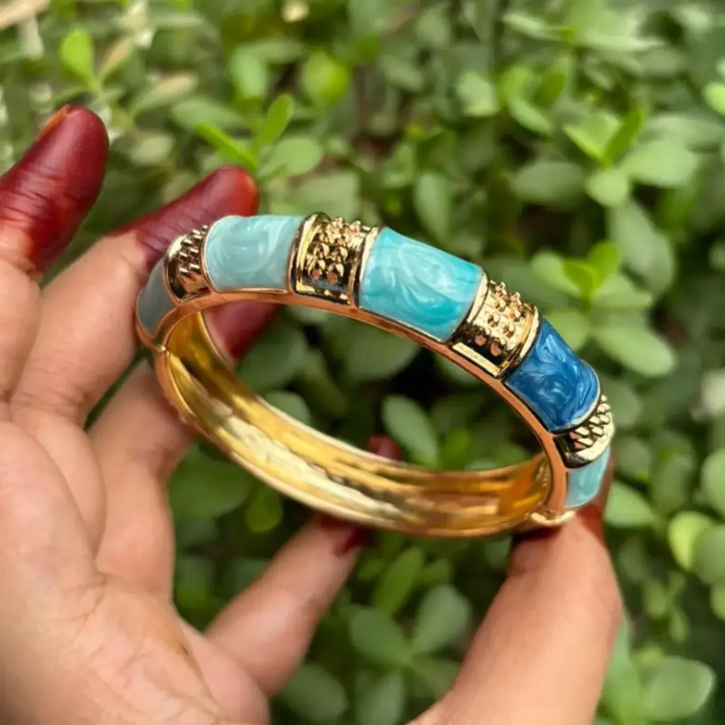 Anti-Tarnish Blue Ombre Textured Enamel Kada