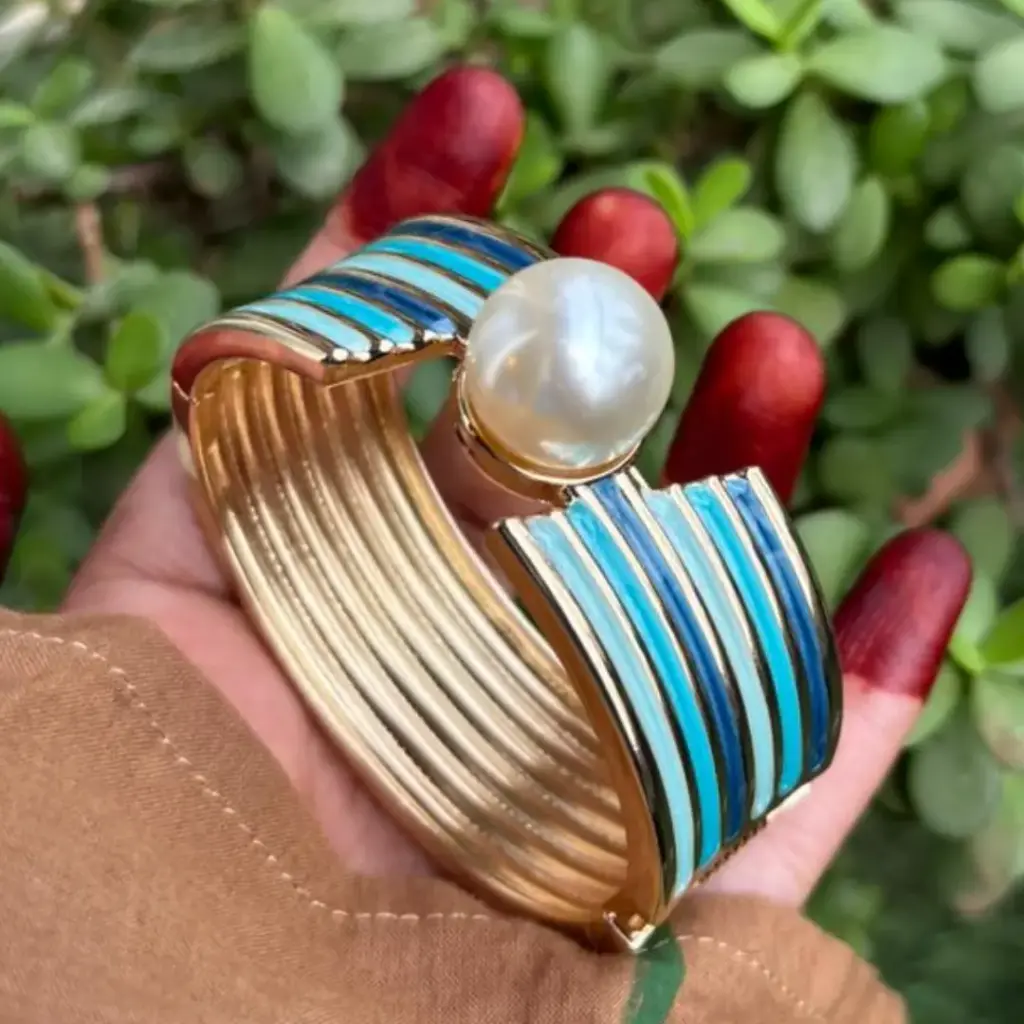 Anti-Tarnish Blue Striped Pearl Kada
