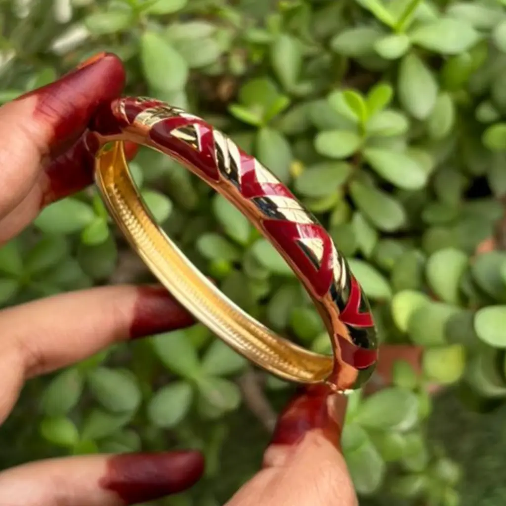 Anti-Tarnish Maroon Chevron Enamel Kada