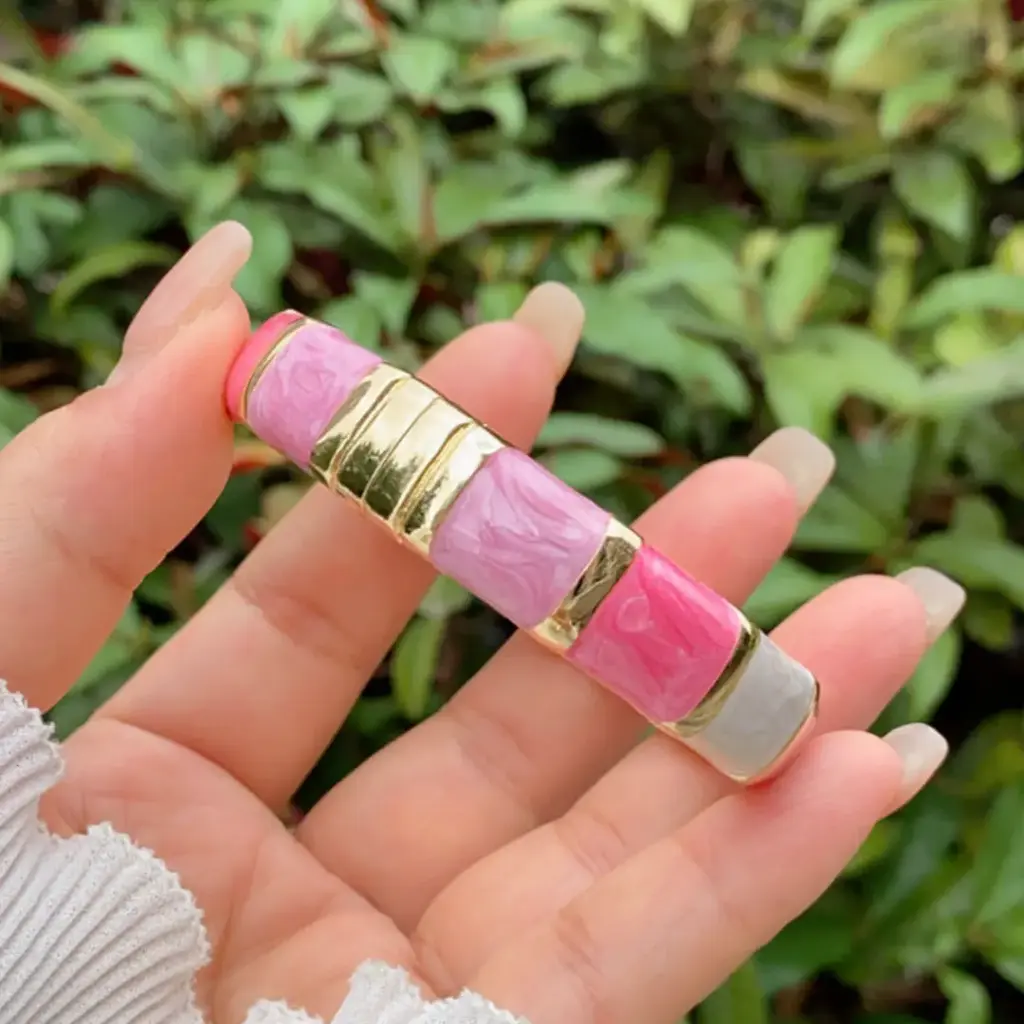 Anti-Tarnish Pink Enamel Ombre Kada