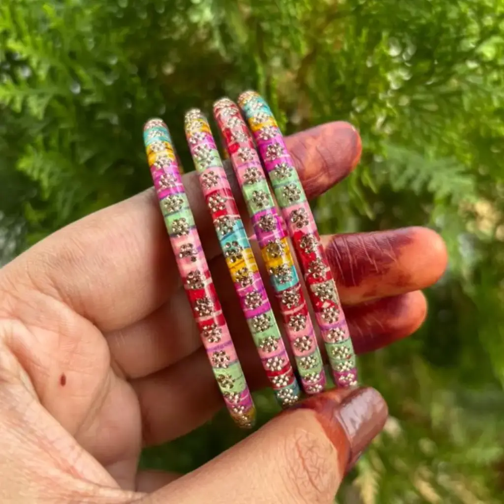 Traditional Lac Bangles (Set of 4) (2.4)