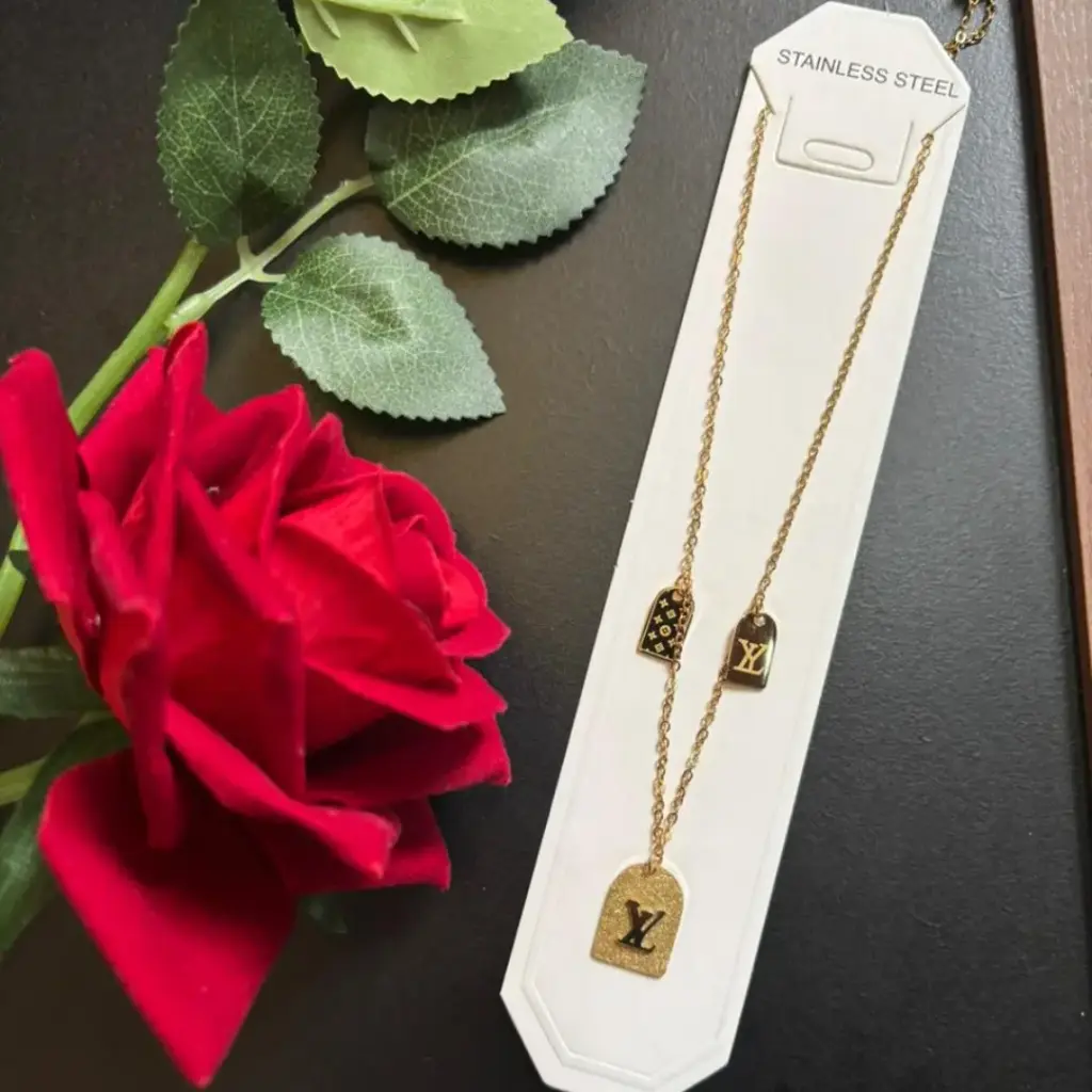 Trendy Lock and Tag Pendant Necklace