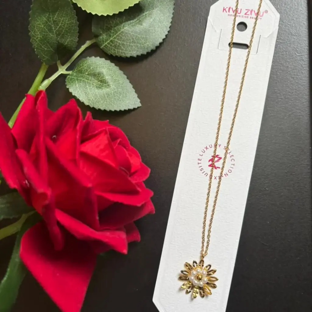 Daisy Flower Pearl Pendant Necklace - Anti-Tarnish Gold Jewelry