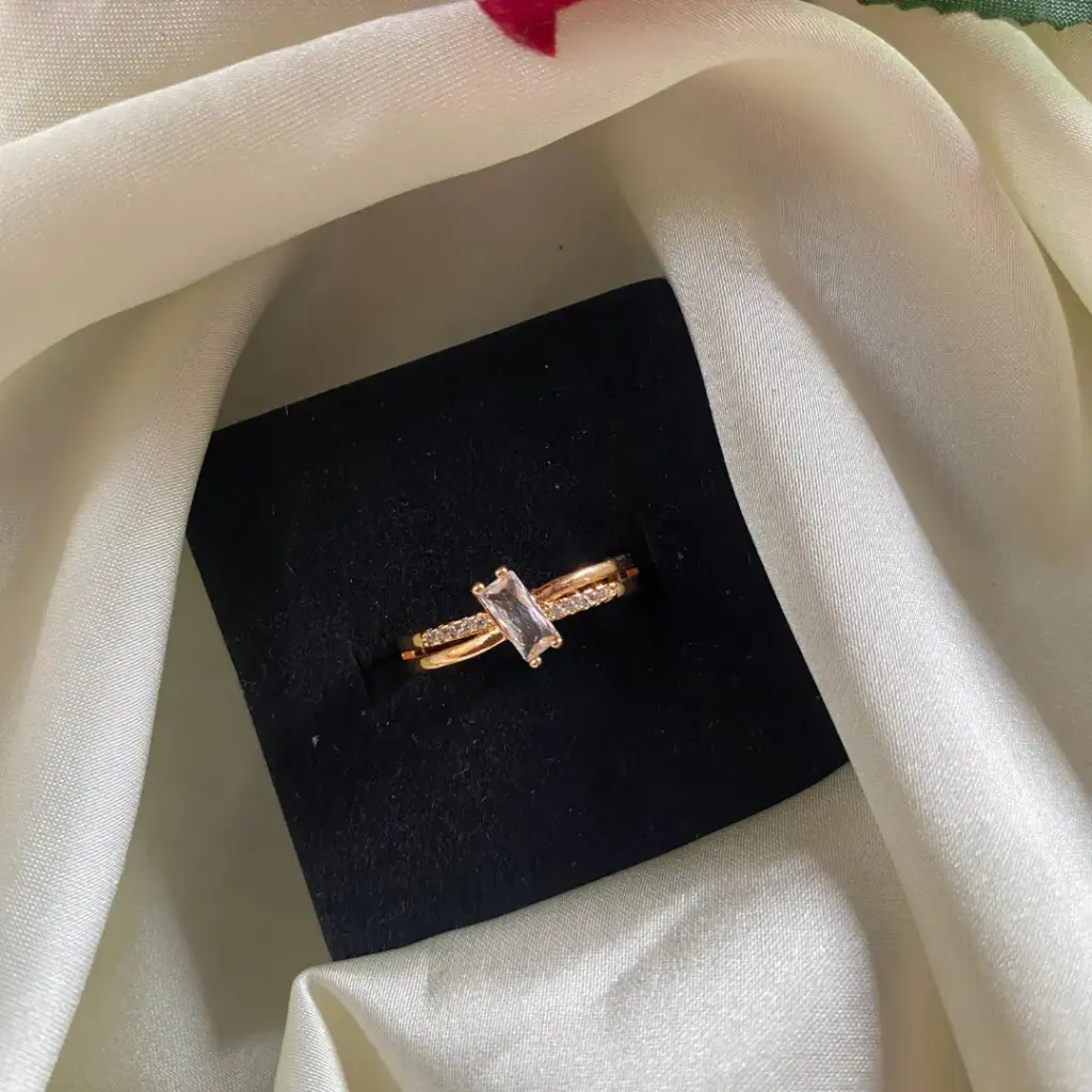 [MJ-158] DC Jewelry Baguette Sparkle Ring – Rosegold Polish | Adjustable AD Fashion Ring