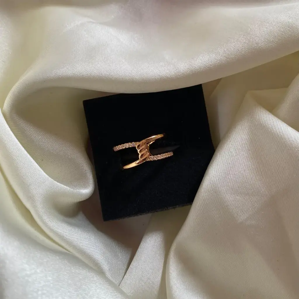 [MJ-193] DC Jewelry Twisted Elegance Ring – Dual Band CZ Adjustable Ring in Rosegold