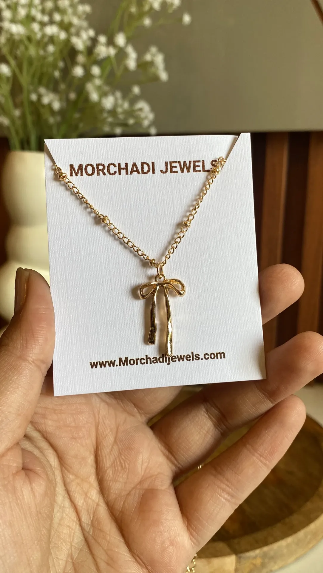 Dainty Gold Bow Pendant Necklace