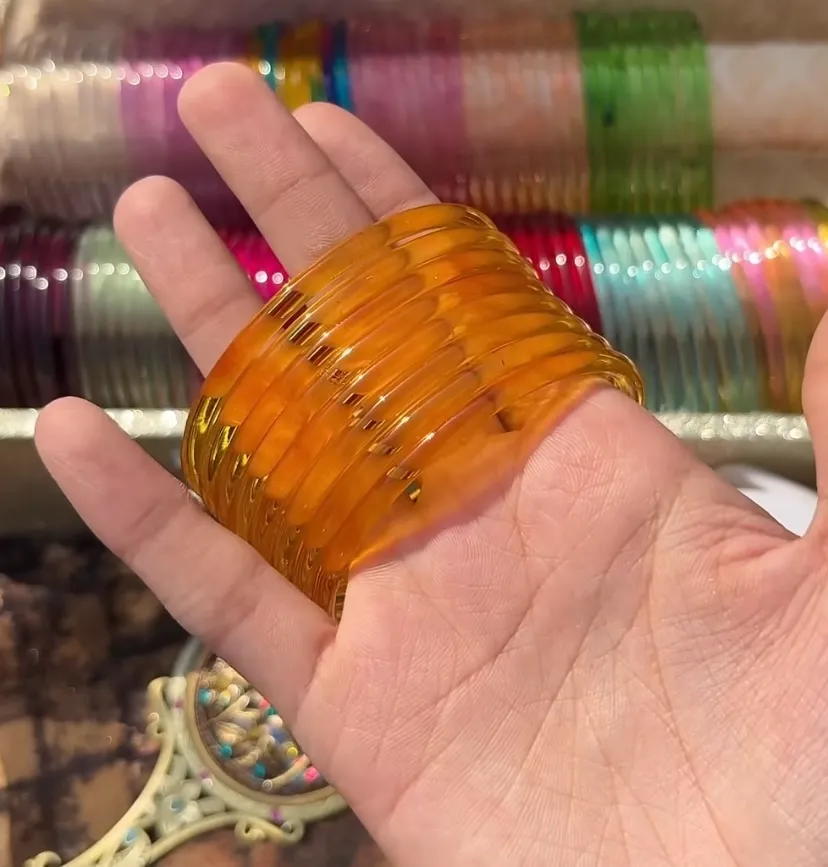 Set of 8 Viral Jelly Bangle (Caramel Tint)