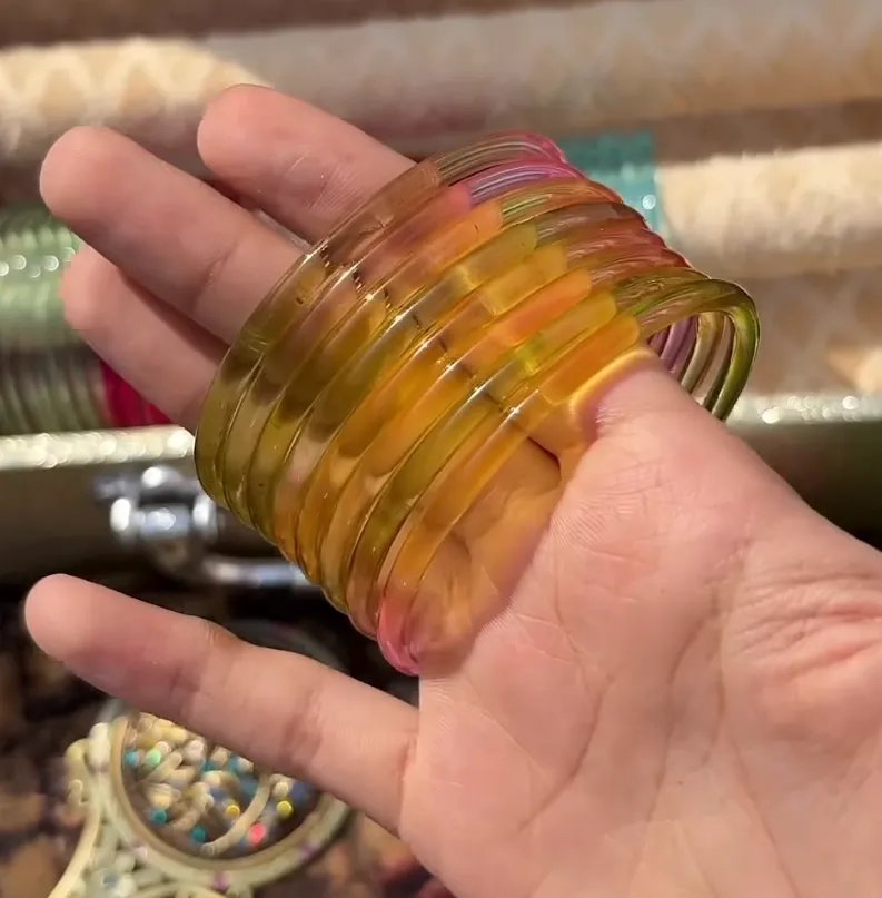 Set of 8 Viral Jelly Bangle (Light Multi) (2.4)