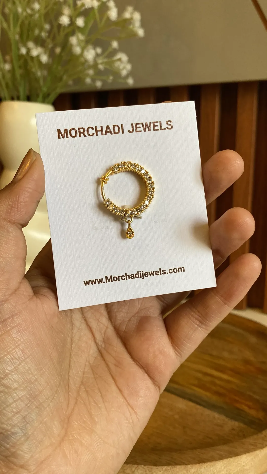[MJ-306] Gold-Plated Dainty Nath – Sparkling White Stone Studded