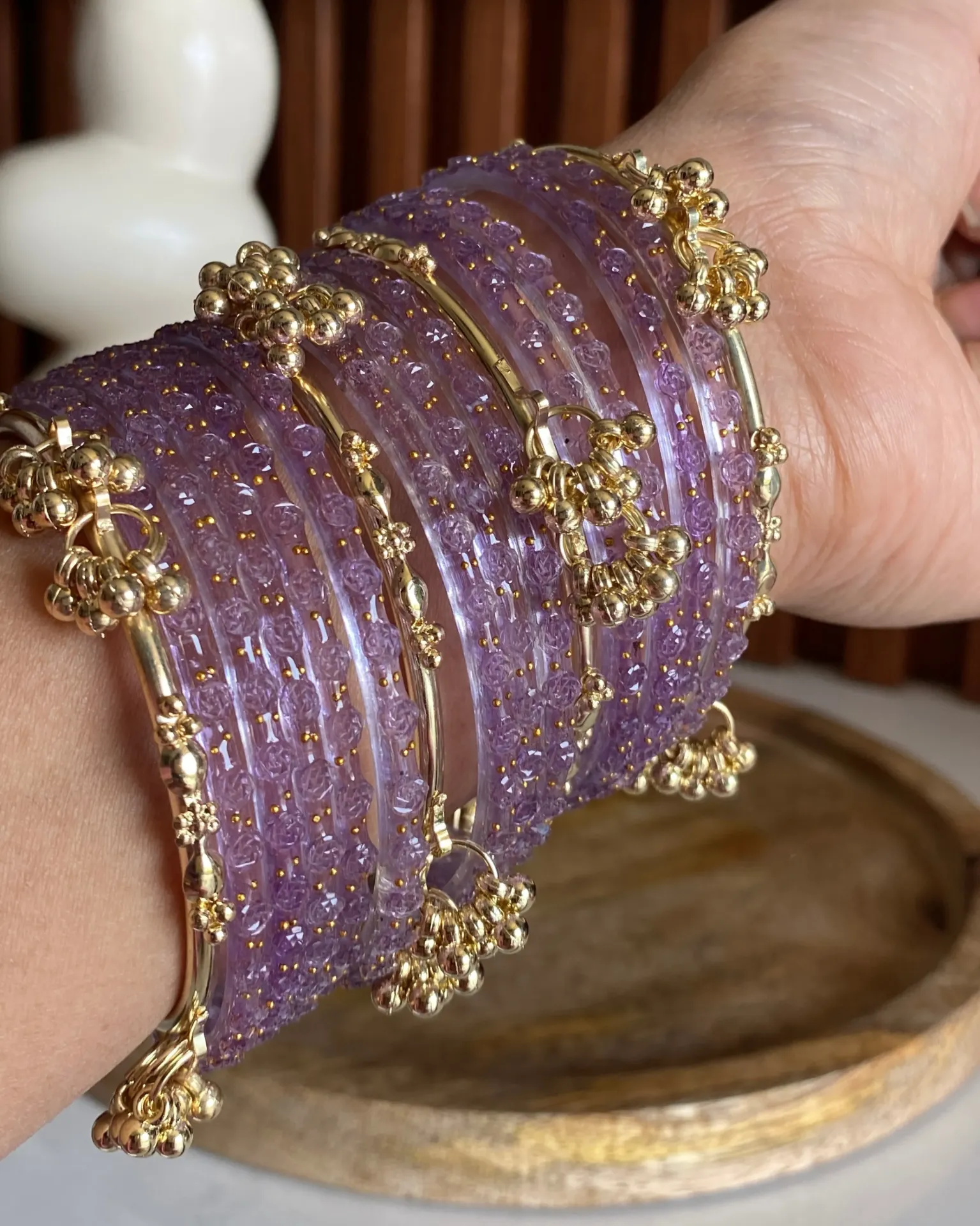 Elegant Lavender Glass Bangle Set with Golden Ghoonghroo Accents – 16-Piece