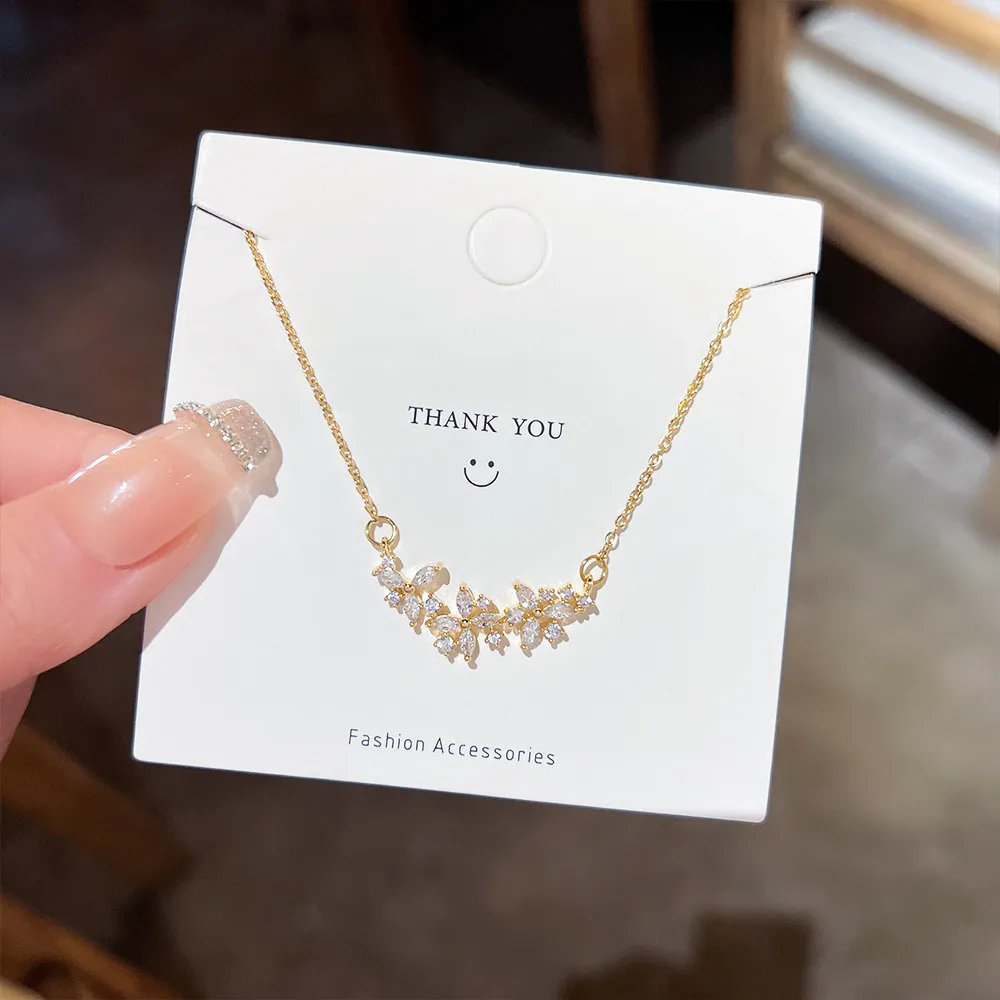 [MJ-273] Gold Crystal Floral Vine Cluster Necklace