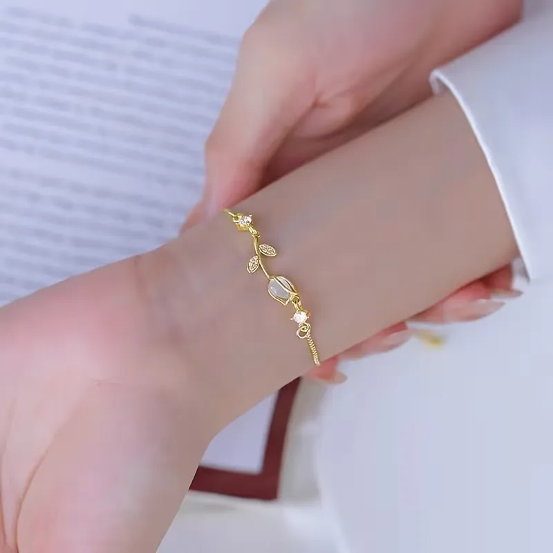 [MJ-298] Gold Tulip Cat’s Eye Pull Bracelet