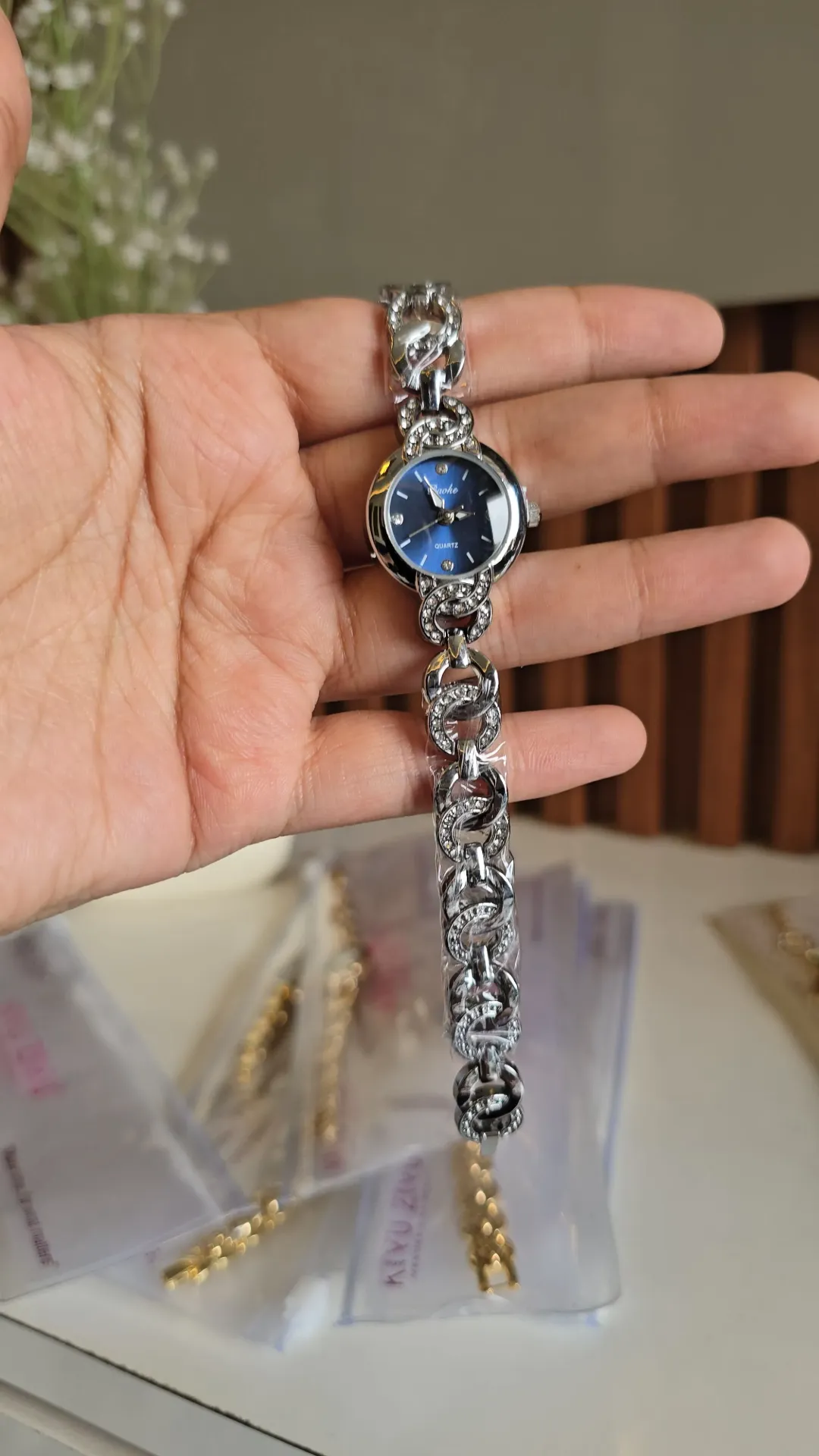 Vintage Anti-Tarnish Silver Blue Dial Bracelet Watch