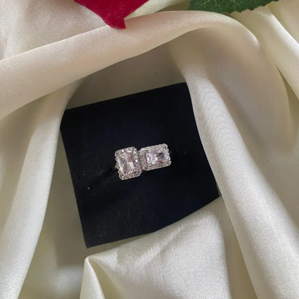 [MJ-218] Double Emerald-Cut CZ Silver-Plated Ring