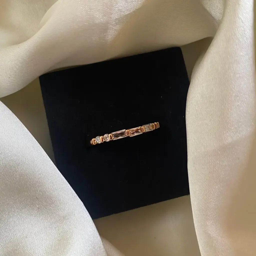 DC Jewelry stone band ring