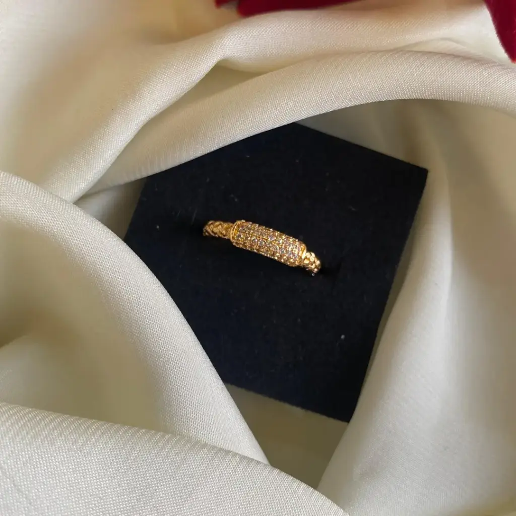 Rose Gold Crystal Rope Bar Ring