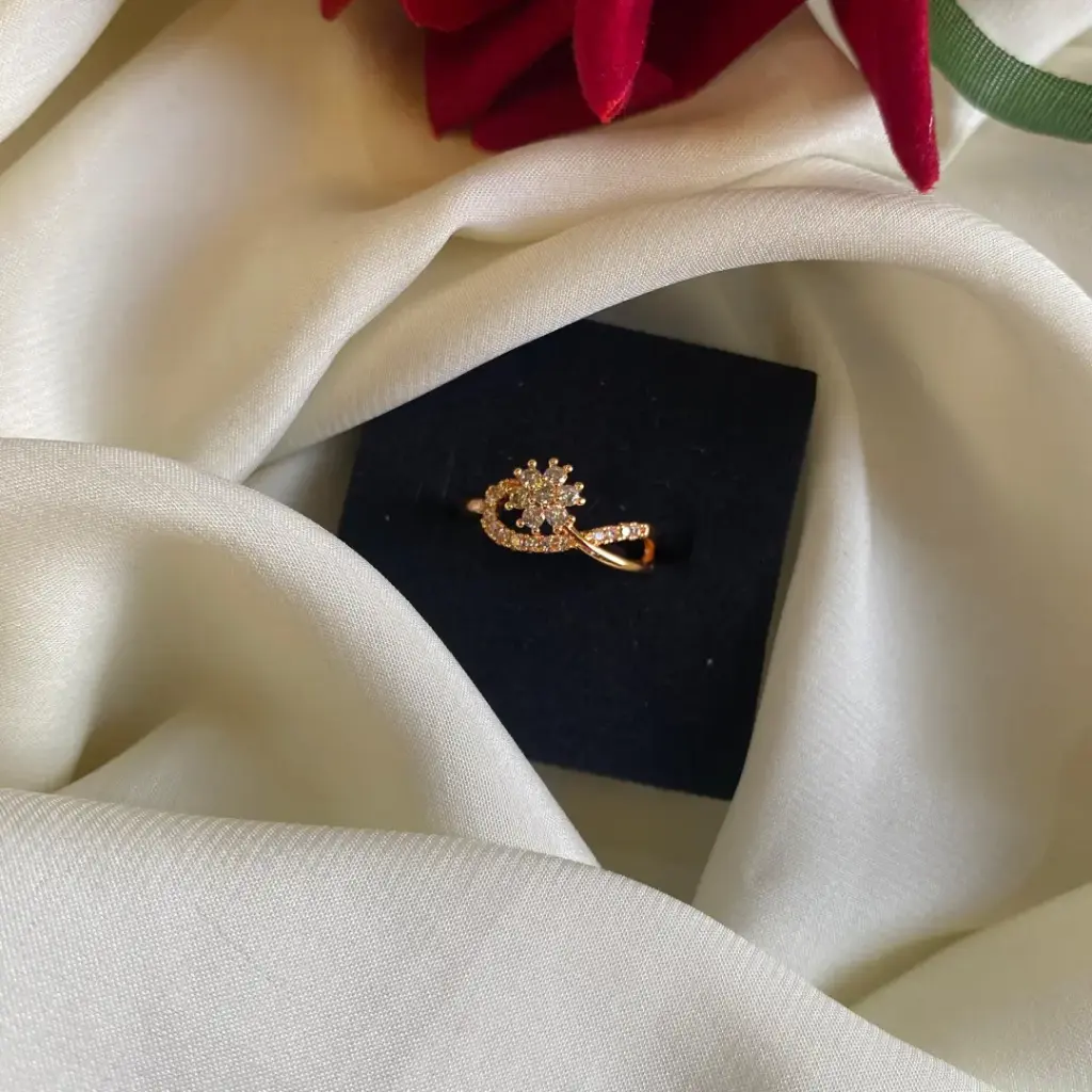 Rose Gold-Plated Floral Burst AD Ring