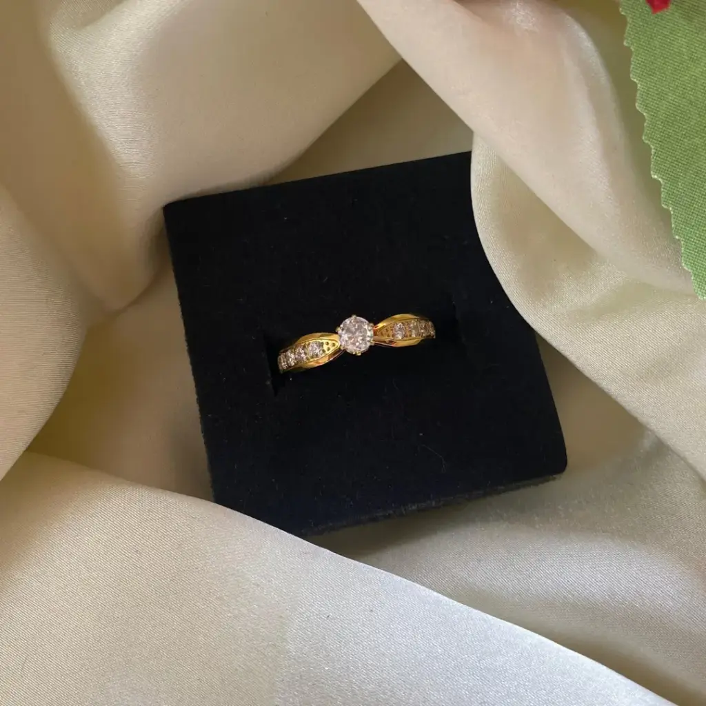 Anti Tarnish Twisted Solitaire Ring (7)