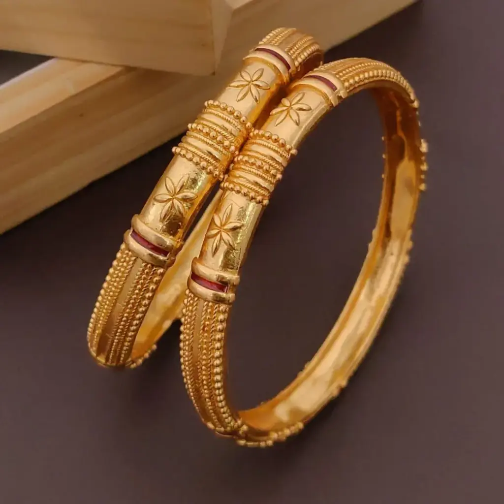 Antique Floral Star Gold-Plated Bangles