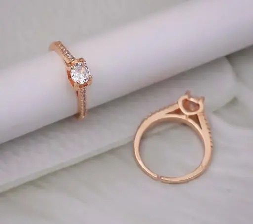 DC Jewelry Classic Round Solitaire Ring